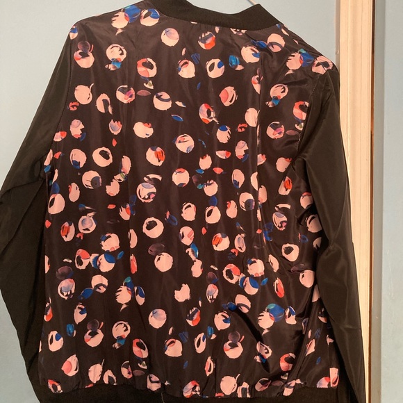 Jacket - Picture 5 of 7